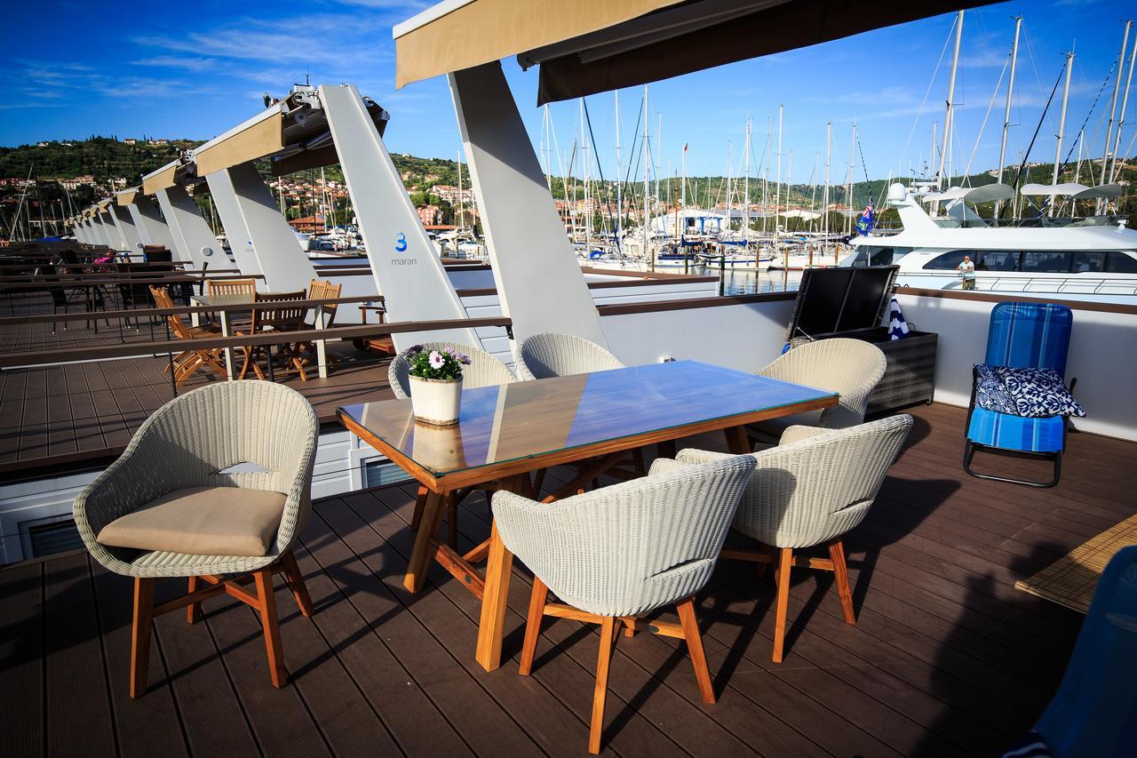 Floating Sea House Kahne Portoroz Villa Kültér fotó